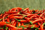 辣椒不只提升代謝！研究：減緩進食速度「減少卡路里攝取」