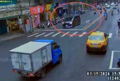 影/超尷尬！員警查通緝犯竟被「運兵車」載走　雙北警合力圍捕攔車逮人