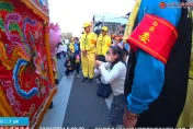 白沙屯媽祖/聞聲突然停轎！「粉紅超跑」聆聽信眾道委屈　媽祖暖舉曝光