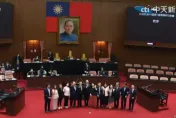 陳建仁任內最後備詢！民進黨團邀大合照　韓國瑜受寵若驚問：我可以嗎？