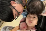 快訊/陳緗妮順利產女！曬與謝和弦一家4口照　超甜畫面曝光