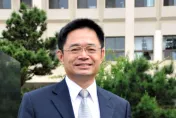 新北市小內閣人事異動　蔡庭榕接法制局長、洪玉玲真除體育局長