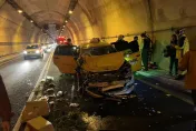 快訊/台62線連環車禍！小黃最慘「車頭爛掉」　現場5名傷者全送醫