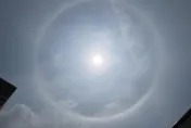 影/快抬頭！高雄天空驚現「上帝之眼」　民眾搶拍直呼：太幸運