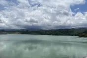 冬季縮水、夏季變長！台灣百年升溫1.5度　氣象署示警：颱風強度降雨會增強