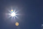 連續3天「暖熱如夏」高溫上看35度　4/4清明節入夜變天...降雨時間曝