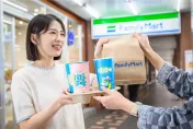 超商功能+1！全家24小時手搖飲開張　「搖搖茶吧」新品買2送1