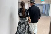吳宗憲突曬「十指緊扣馬尾女」背影照！　網認出她身分：好幸福