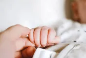 快訊/台中惡保母虐死1歲女童！顱內出血慘亡…國民法官判9年她崩潰痛哭