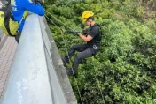 快訊/高雄壽山橋傳墜落意外！28歲刺青男掉20米深橋下慘死　雙手留有詭異痕跡