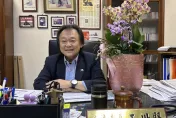 被田馥甄點名撞髮！ 王世堅曬照喊：不敢與世界為敵