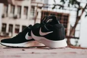好慘！運動服飾市況疲軟　NIKE宣布再裁員約740人