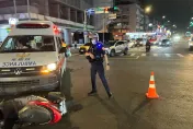 快訊/未注意前方！救護車停路口待轉　新北騎士猛撞倒地送醫