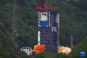 快訊/大陸發射搭載衛星火箭　飛越我國防空識別區