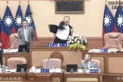 新北議員陳明義搶籤筒　議長蔣根煌摔手機怒飆「五字經」