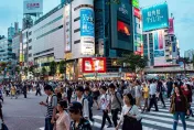 去日本玩會睡午覺嗎？他搖頭嘆：浪費寶貴時間　兩派網友卻吵翻了