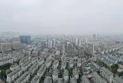 大陸提振房市再出招！逾22城市全面鬆綁限購令