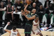 影/喬丹、Kobe都沒做到！綠衫軍奇兵寫史詩級紀錄　打到熱火球迷提早離席