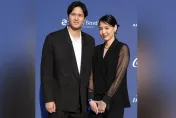 影/大谷休兵偕美妻出席道奇活動　2人左手無名指鑽戒放閃