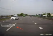 國2大竹段掉落紗窗！休旅車駕駛急閃避「失控自撞」　360度翻轉撞聯結車