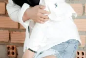 不是露胸！妹子穿搭「愛露3部位」...男友還是森77　PO網問：很誇張嗎？