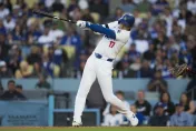 大谷11轟沒人搶到！7球迷望眼欲穿　可能「物歸原主」