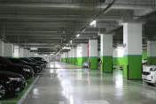社區群組狂「@ALL借車位」　鄰居怒了！過來人教一招：從此安靜