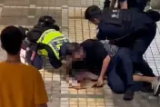 獨/新莊棒球場爆衝突！球迷「胸頂工作人員」嗆聲　驚動警方被上銬帶走