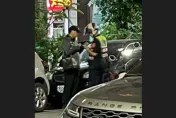 民眾直擊「無良公關」遭員警盤查！鬼祟偷窺徐巧芯住家涉跟蹤騷擾　照片曝光