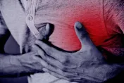 高雄男10年壽險到期前心臟病猝死！　「欠繳保費」家屬拿不到一毛錢