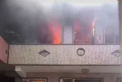 快訊/瑞芳獨居聾啞人士「火警困屋內」！無生命跡象送醫　熊熊烈火震驚目擊者