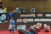 影/表決大戰零時結束散會　國民黨團留下清理垃圾、打掃議場環境