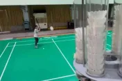 影片爆紅！任賢齊少棒隊小學弟「靠羽球練揮棒」　網狂讚：看呆了