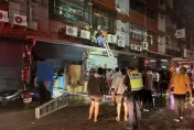 彰化深夜織襪廠火警！疑附近民眾放煙火釀災　祖孫三代7人一度受困