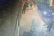 影/松山慈祐宮平安餐會喋血！拔利器狂捅2人「臟器外露」　惡煞遭聲押禁見