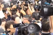 快訊/立院爆推擠衝突！國民黨人數優勢擋住民進黨  成功攻佔主席台