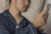 40歲男「床上一動作」害慘自己…一眼青光眼、一眼白內障