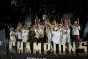 奪隊史首冠+卡森斯獲FMVP！雲豹發700萬元獎金慰勞球隊