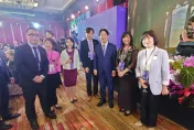 范雲大型翻車現場！臉書開轟韓國瑜服儀令　遭媒體人挖出520穿著嗆：雙標