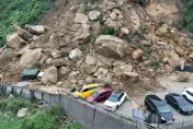 影/空拍畫面超震撼！基隆恐怖山崩宛如末日　驚恐呼叫聲頻傳