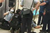 24歲男北捷紅線車廂內暴走！乘客合力制伏　驚險瞬間曝光