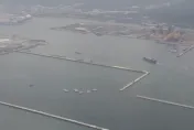 陸男開小艇直闖淡水河口！賴士葆嘆：國防與海巡都有大紕漏
