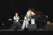 吳青峰驚喜宣布當「家長」了！台上不藏全說了