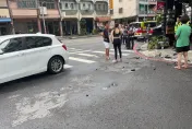 影/高雄2車撞進早餐店　露肚瑜伽妹下車「火辣身材」成亮點