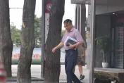 徐巧芯出手打爆王義川！「義川天兵」闖紅燈違規左轉影片曝　網暴動喊「太神啦」