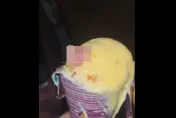 食安亮紅色警戒！名醫吃雪糕驚見斷指混入其中　他噁喊：不敢再吃了