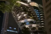 影/只賣出1戶！「陶朱隱園」半夜爆閃燈光秀　網：有錢人在high什麼
