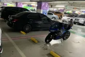 獨/不陌生的自私鬼！大型重機佔用婦幼停車位　大賣場回應：加強巡邏與勸導