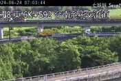 快訊/一度全線封閉！　國8西向台南系統交流道「巨型鐵片掉落阻路」