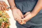 16歲少女紅血球指數低求醫　意外被揭「另有隱情」...男友恐被判鞭刑